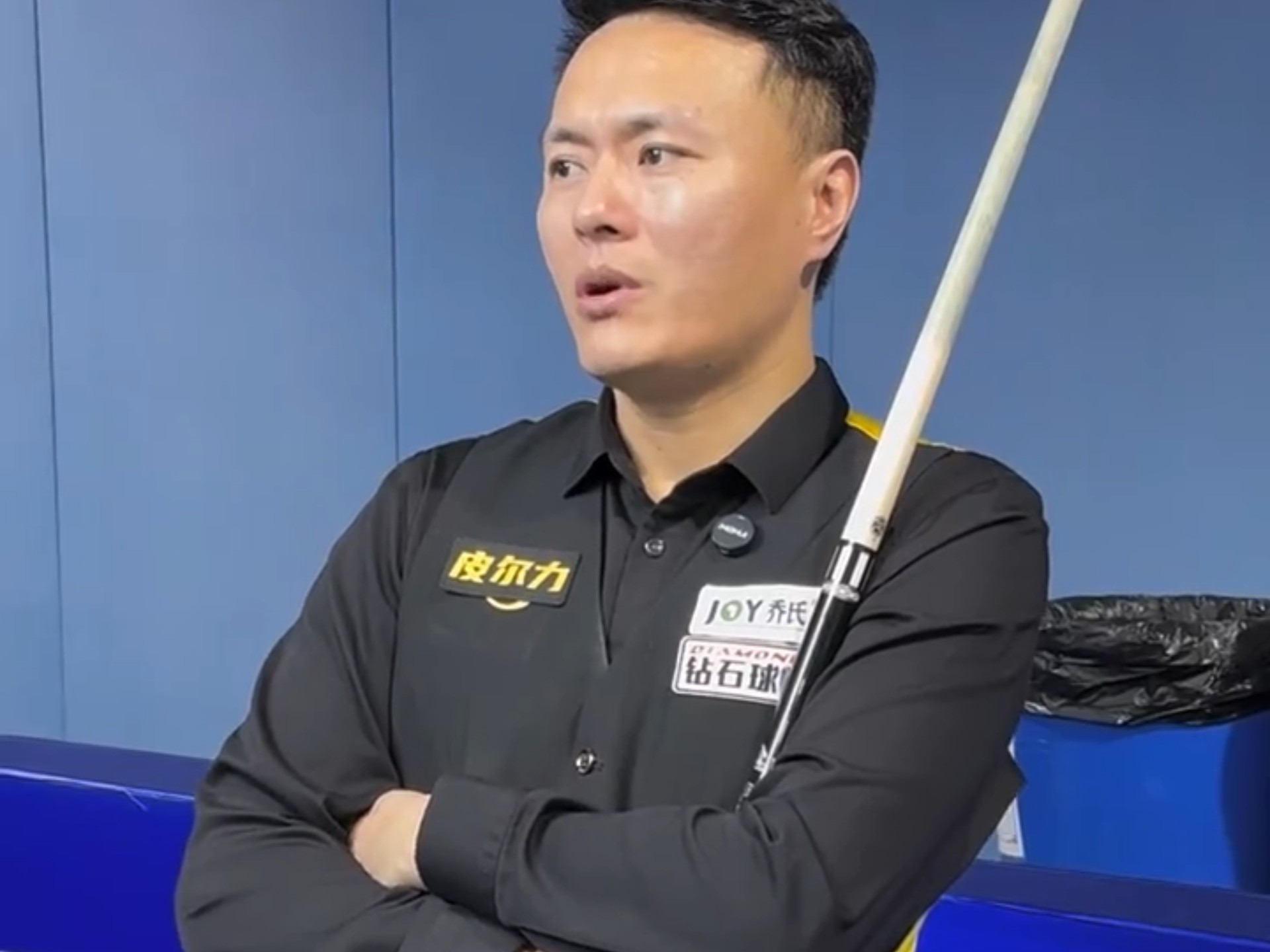 运动员表现
